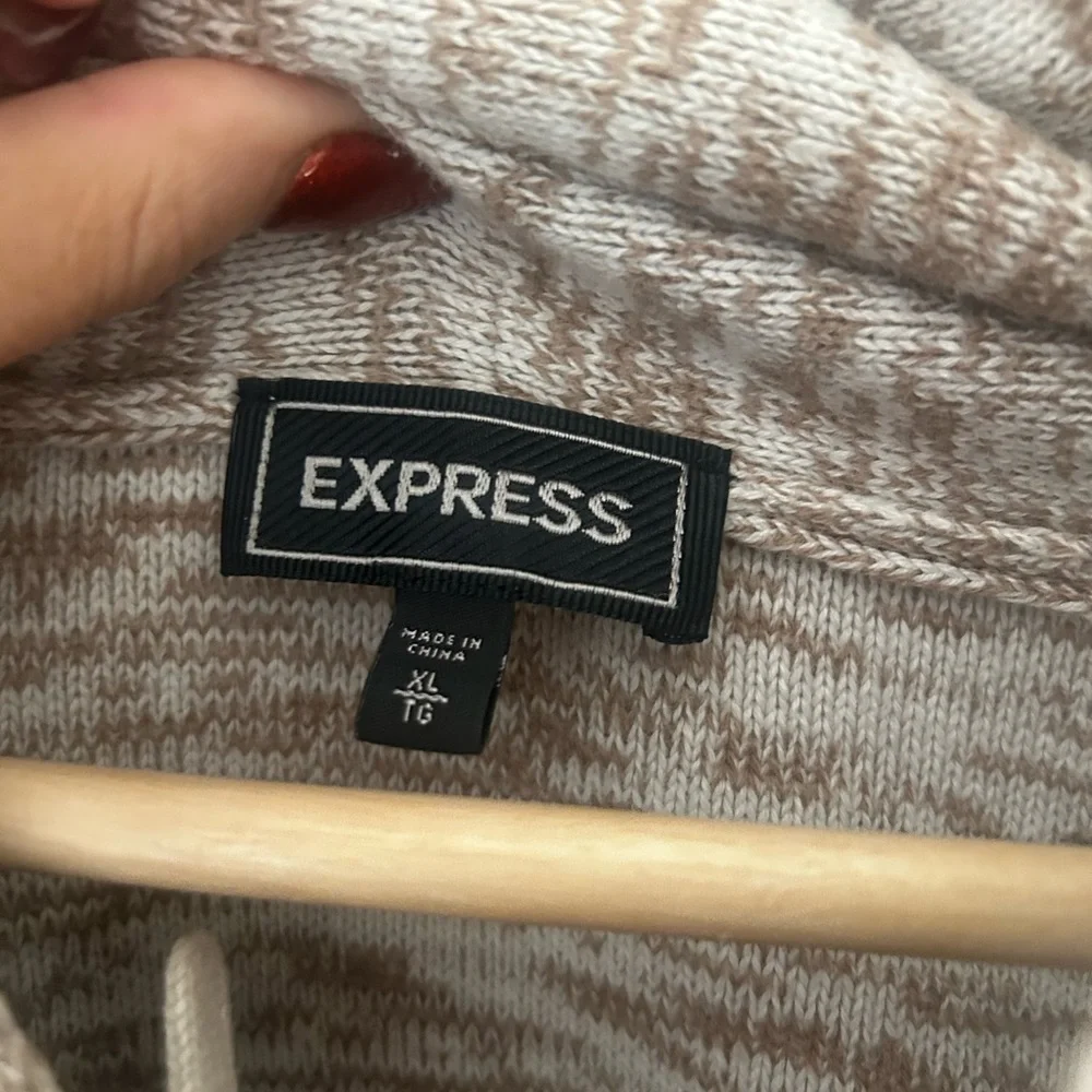 Express Men's XL Knit Sweater Tan and Cream